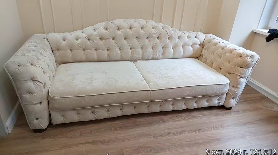 Замена обивки дивана на дому. Крымская