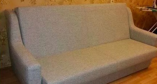 Перетяжка дивана. Крымская