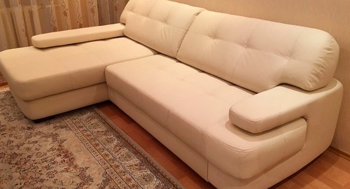 Обивка углового дивана.  Крымская